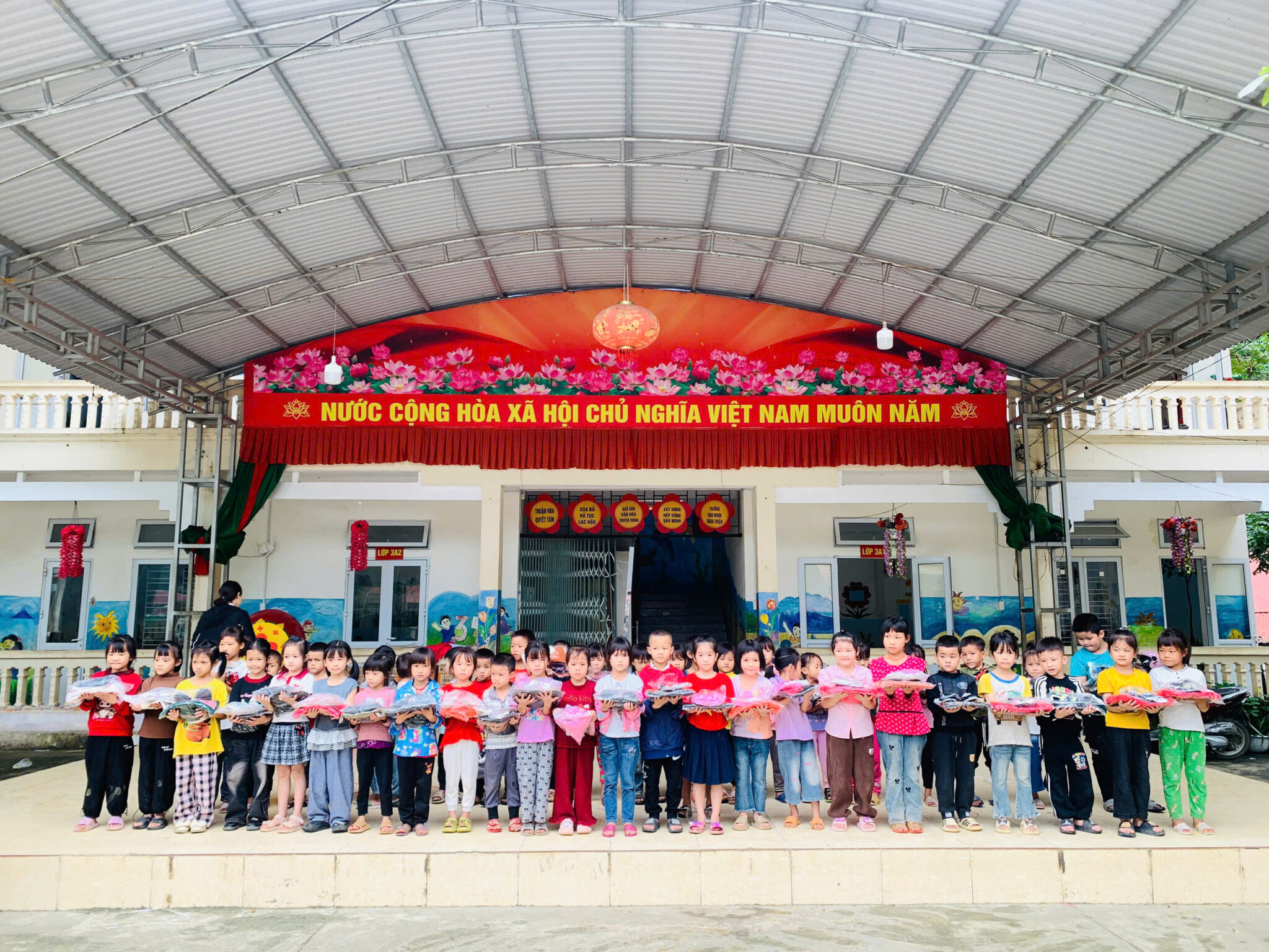 Sweaters-Thuan-Hoa-Primary-6-2048x1536.jpg